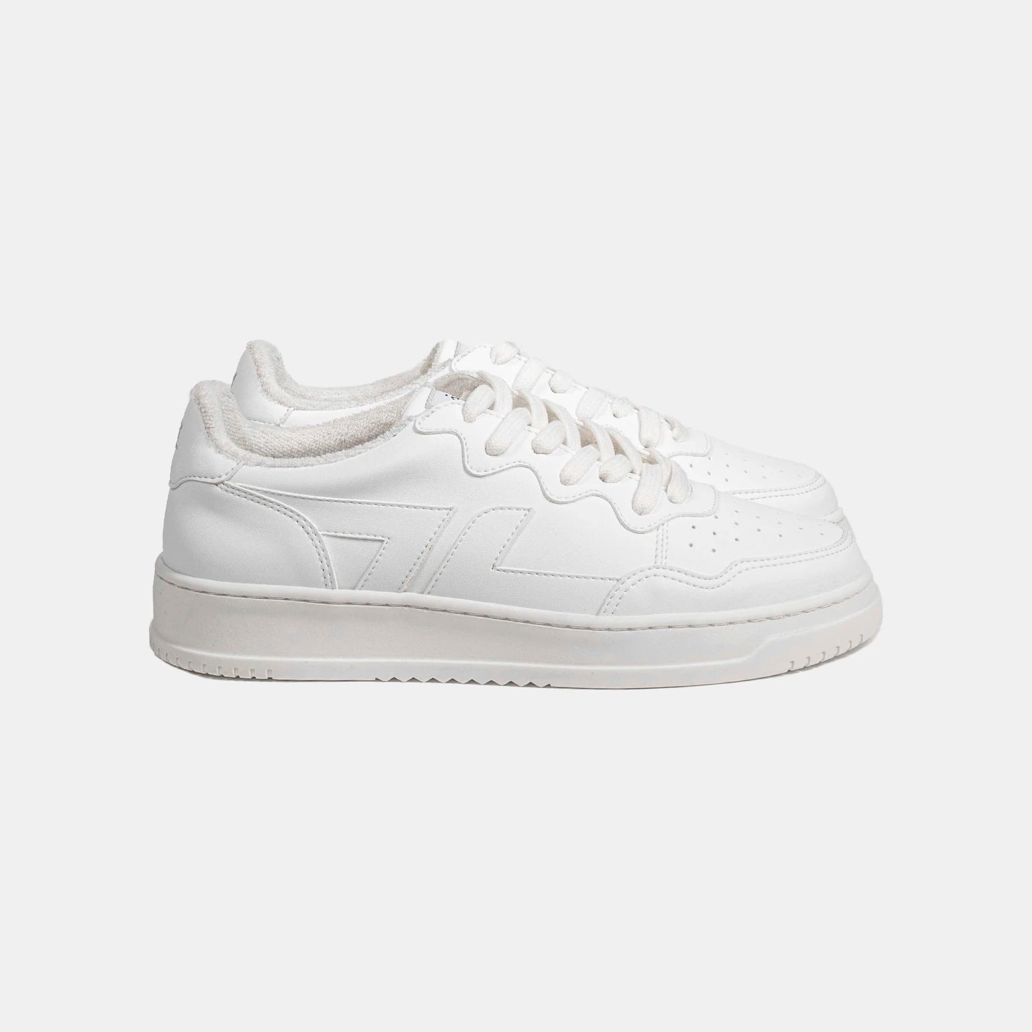 Chaussure de marque blanche deals